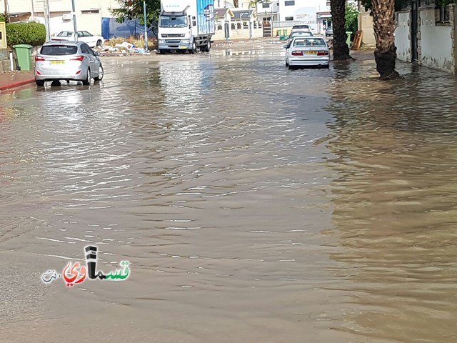 فيديو: غرق شوارع في قلنسوة وأزمة سير والاستعداد لمعالجة الحالات الطارئة